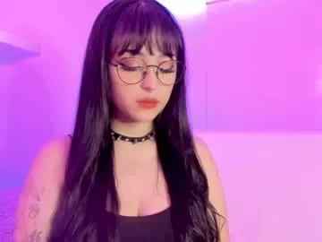 gloomydoll from Chaturbate
