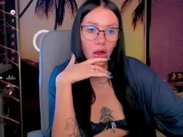 Goldenwitchx from Chaturbate
