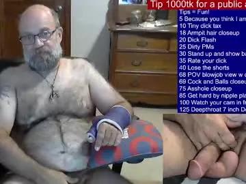 Hairydaddybear69 from Chaturbate