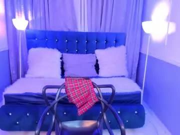 hallsred_rh from Chaturbate