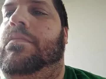 Handsomedaddy198923 from Chaturbate