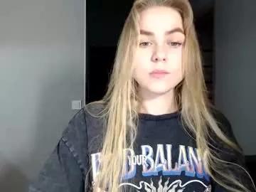 happy_fox_ from Chaturbate