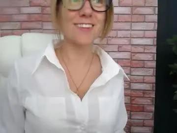 Harleyrebz from Chaturbate