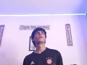 harrythomson1 from Chaturbate