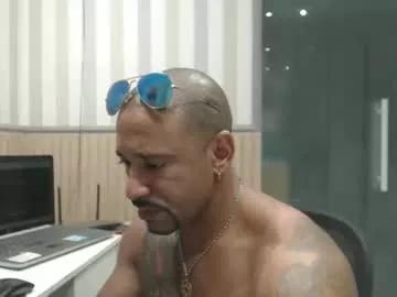 hebertgomes from Chaturbate