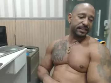 hebertgomes from Chaturbate