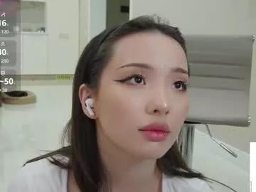 hella__cute from Chaturbate