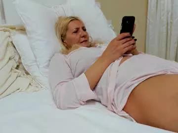 heyheygrey from Chaturbate