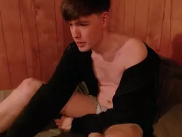 Freechat heyitsyourboy on Chaturbate