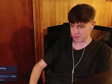 Freechat heyitsyourboy on Chaturbate