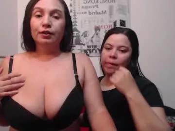 hidden_tinna from Chaturbate