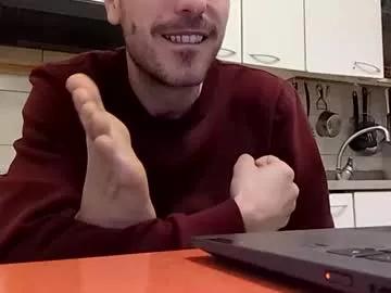 Hitmenoww from Chaturbate