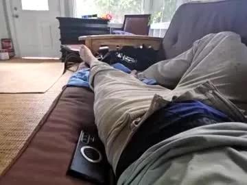 hiwhiteguy from Chaturbate