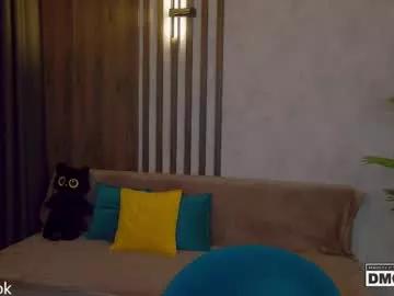 holl1would from Chaturbate is Freechat