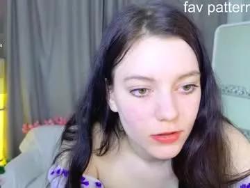 holly_kittenss from Chaturbate is Freechat