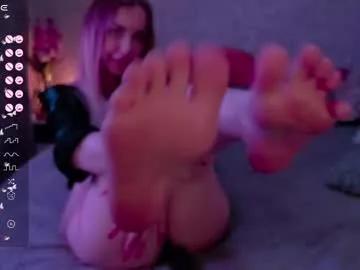 holly_molly8 from Chaturbate