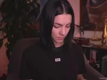 hollylinder_ from Chaturbate
