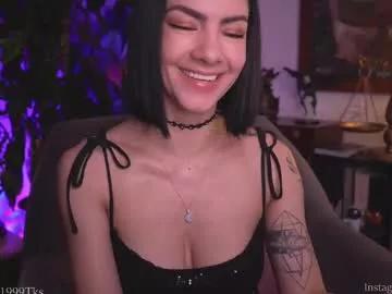 hollylinder_ from Chaturbate