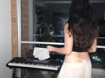 hollyshit_ from Chaturbate