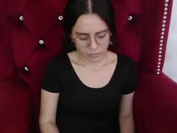 Freechat honeybuu_ on Chaturbate