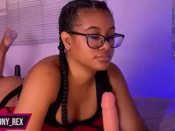 hotharmonies from Chaturbate
