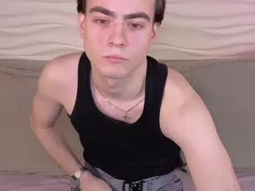 hothunterr from Chaturbate