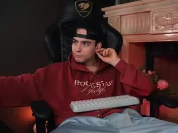 hothunterr from Chaturbate