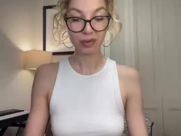 hottymilana from Chaturbate