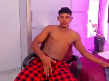 Freechat hugo_cano on Chaturbate