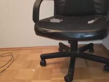 ilike2pleaseyou from Chaturbate