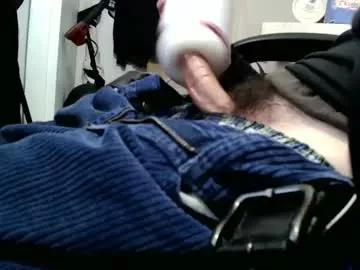 Iliketofuck1975 from Chaturbate
