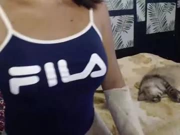 Imyourkesiah from Chaturbate