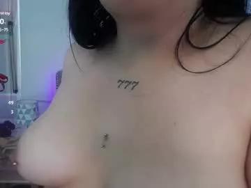 iris_velle from Chaturbate