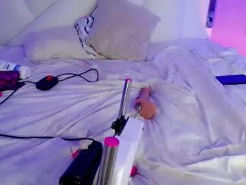 isabela_saenzz from Chaturbate is Freechat