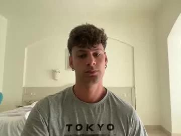 italianboy092 from Chaturbate is Freechat