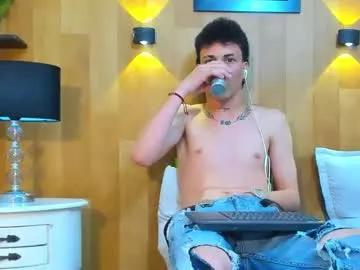 izaan_wolters from Chaturbate