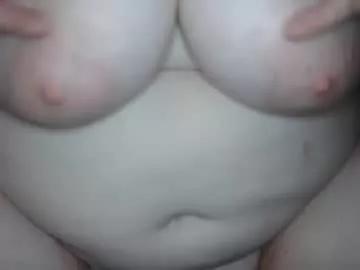 jaddenkicksemeralds from Chaturbate
