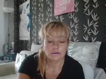 jakkilouise from Chaturbate