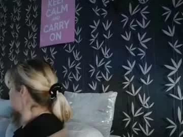 jakkilouise from Chaturbate