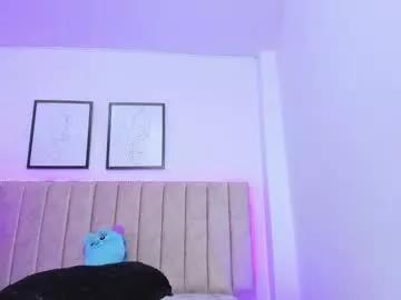 janne_moore from Chaturbate