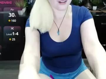 jassyjassypaw from Chaturbate