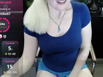jassyjassypaw from Chaturbate