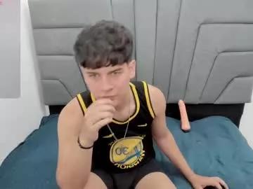 Javierdiisousa from Chaturbate
