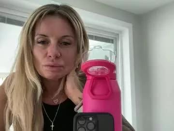 jenna_stjames from Chaturbate