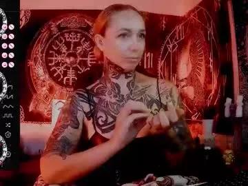 Jennalovvee from Chaturbate