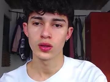 John_vichenso from Chaturbate