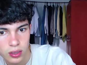 John_vichenso from Chaturbate