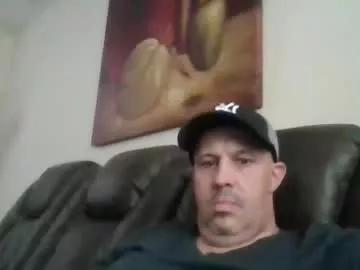 Johnnycb7 from Chaturbate