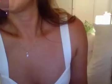 jujubaeu from Chaturbate