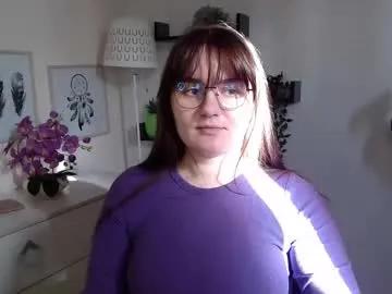 Julie_extasy from Chaturbate